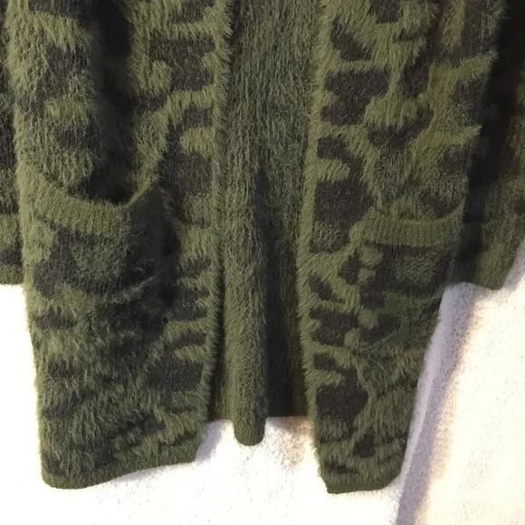 Cardigan by FATE size S green blk stretchy material - Picture 4 of 7